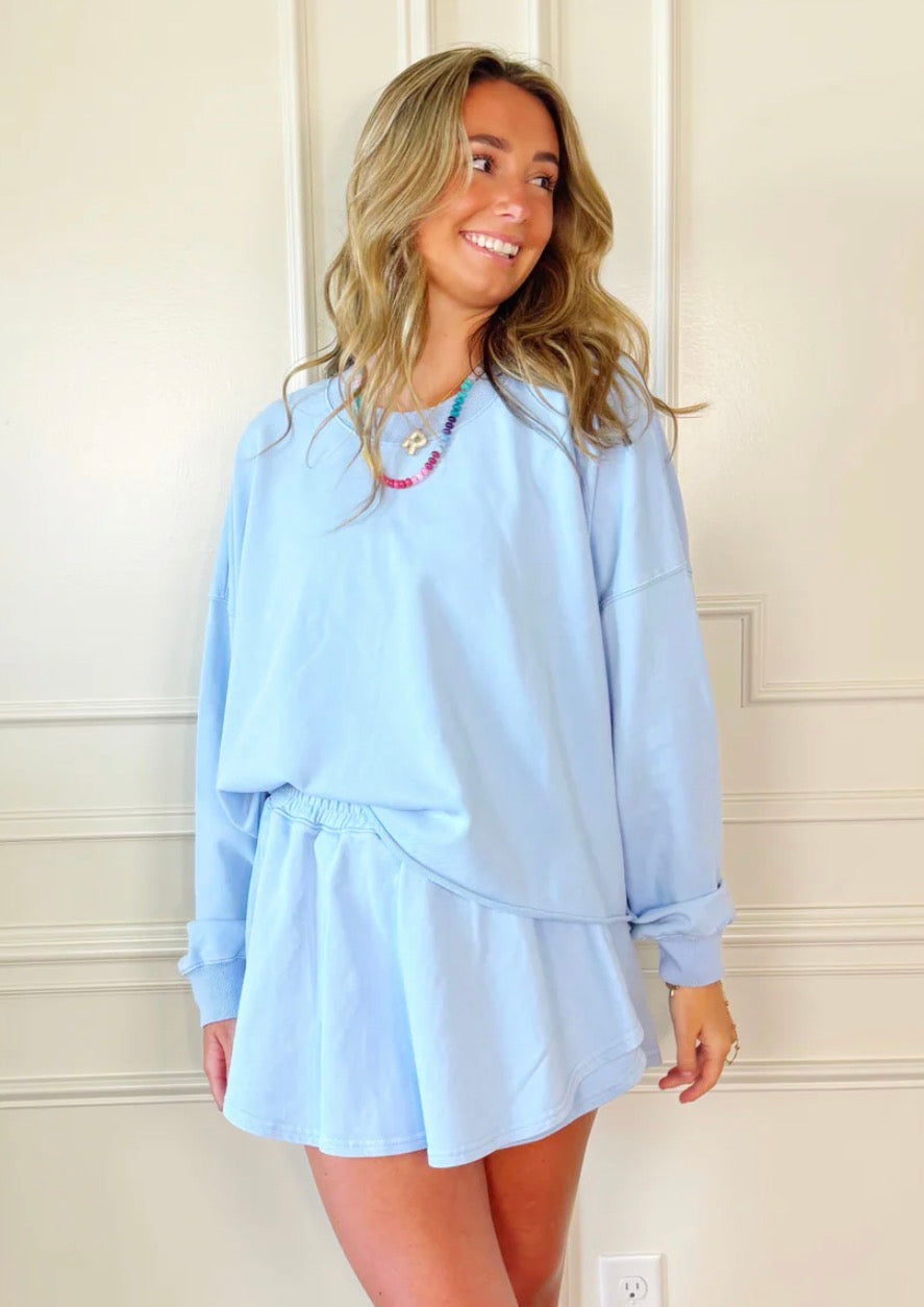 POWDER BLUE LONG SLEEVE CROP TOP