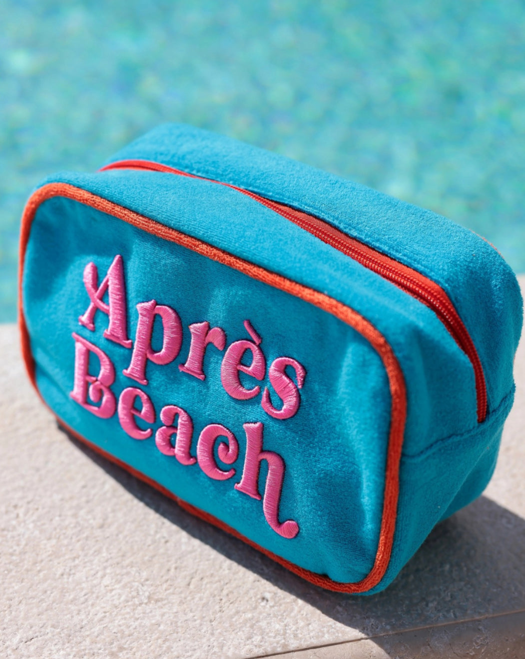 Cabana "Apres Beach" Medium Zip Pouch Bag