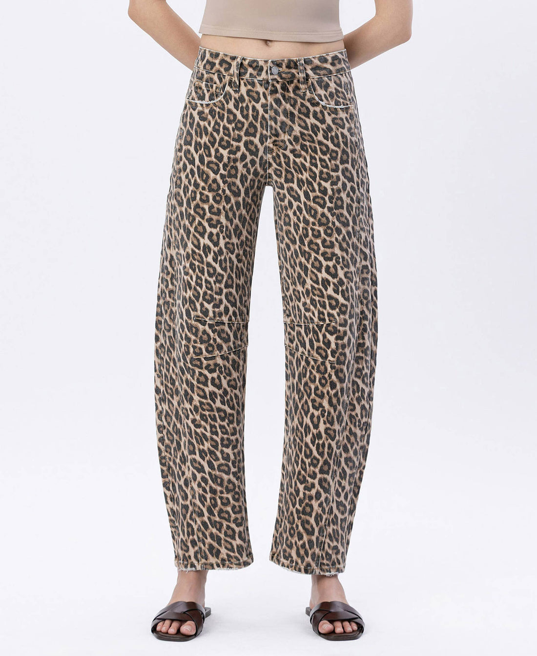 HIGH RISE LEOPARD PRINT BARREL JEAN