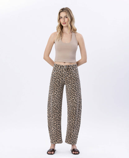 HIGH RISE LEOPARD PRINT BARREL JEAN